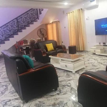 Saint Kingsley Apartamento Ibadan Exterior foto