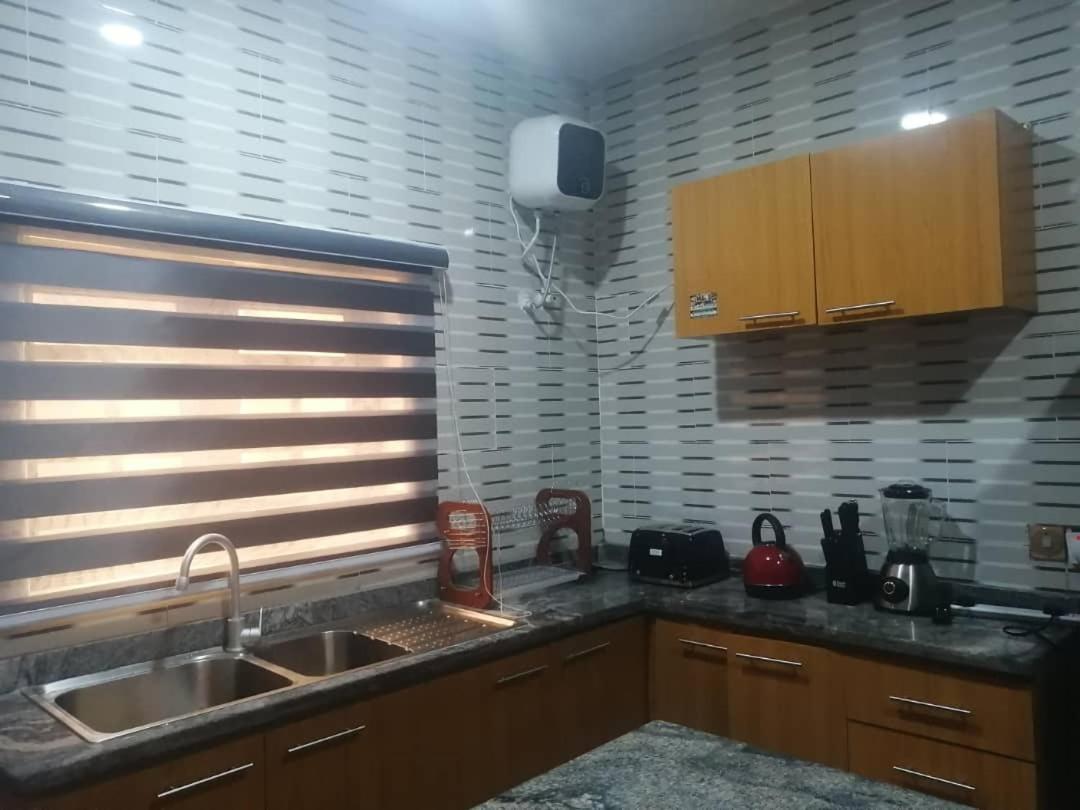 Saint Kingsley Apartamento Ibadan Exterior foto